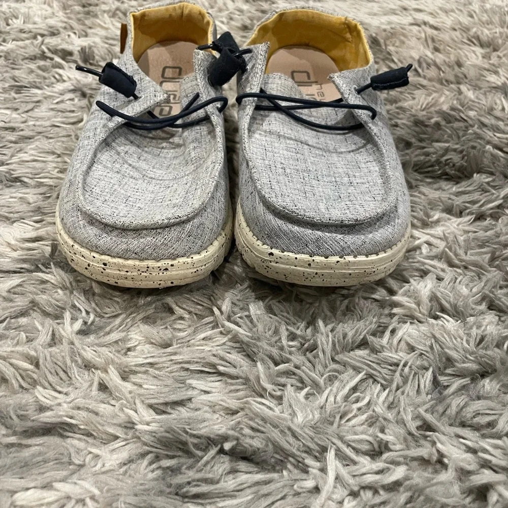 Hey Dude Gray Women's Moccasins with Black Accents - Picture 1 of 5